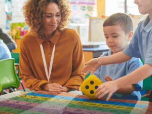 Educação Infantil e o Desenvolvimento da Criança Por Meio dos Jogos